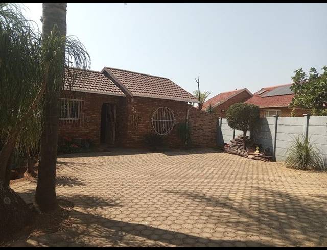 3 BEDROOM HOUSE FOR SALE IN RANDPOORT